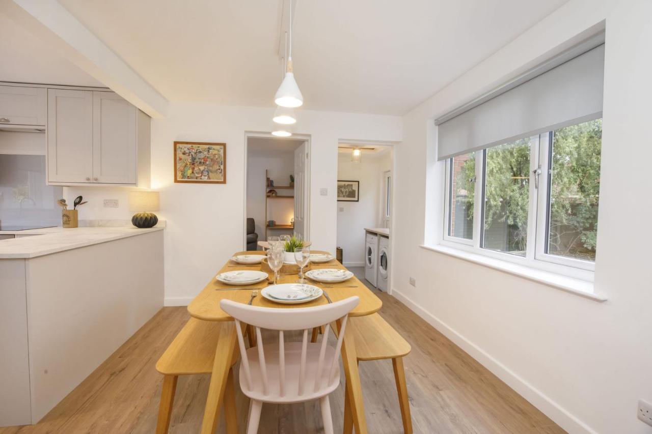 The Willows With Free Parking For 2 Cars York Exterior foto