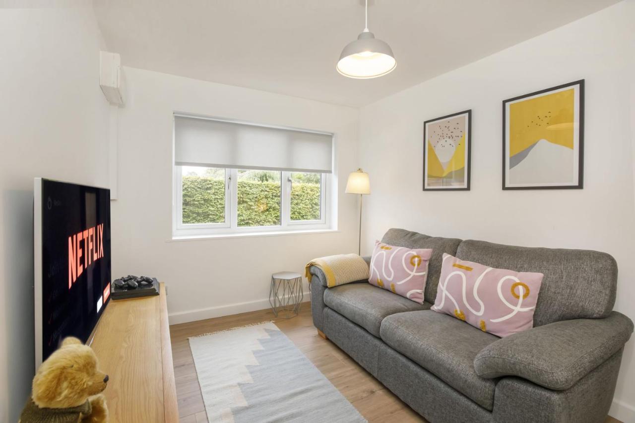 The Willows With Free Parking For 2 Cars York Exterior foto